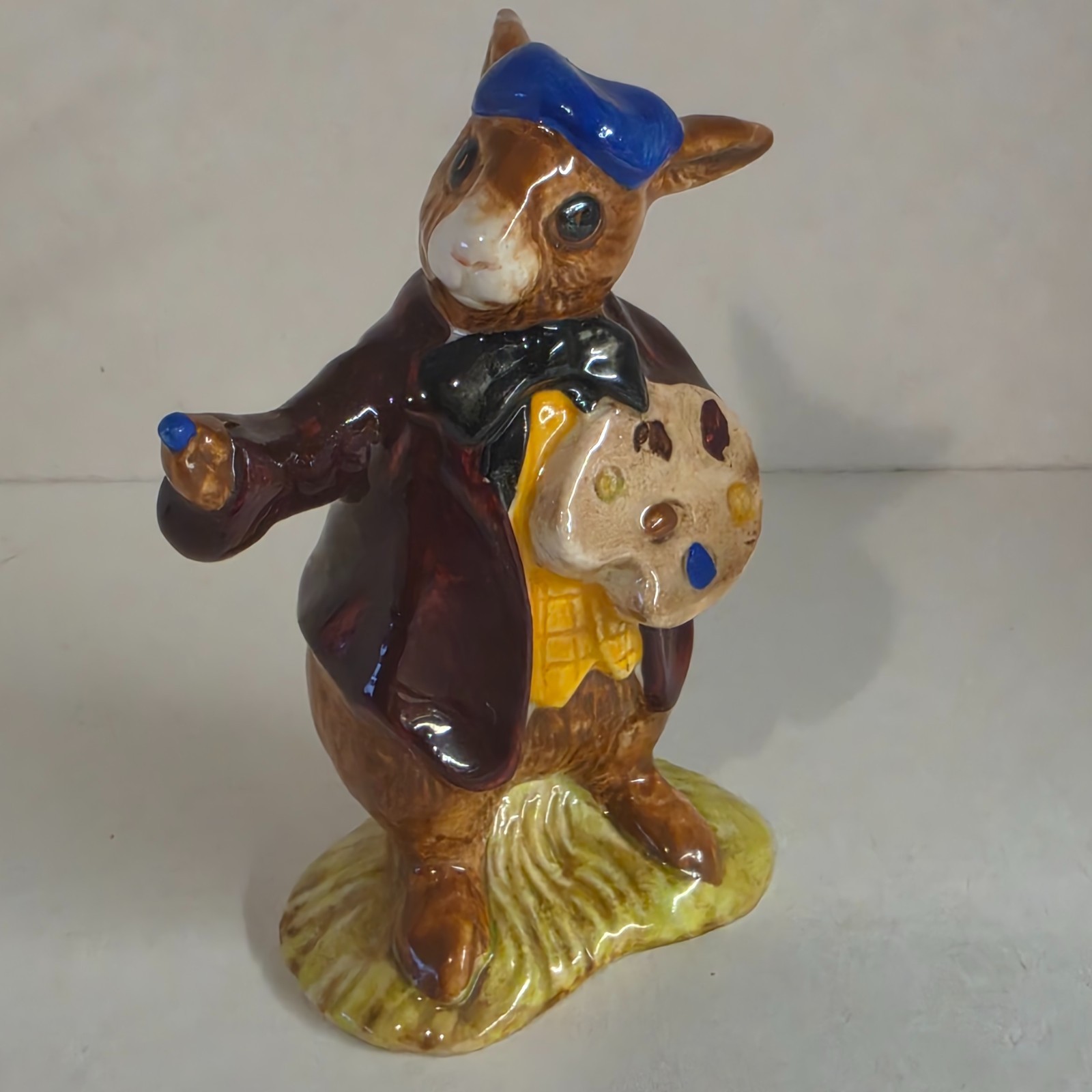 Vintage Royal Doulton Bunnykins “The Artist” DB 13 Porcelain Figurine 1975