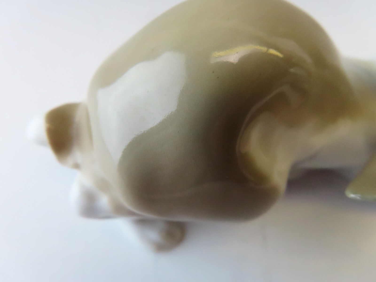 Lladro Long Rabbit by Fulgencio Garcia 1958-1960 5 3/4″ long impressed mark