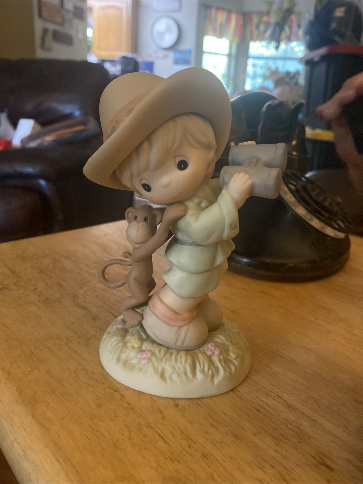 Precious Moments Porcelain Figurines Lot of 27+, Vintage Collectibles