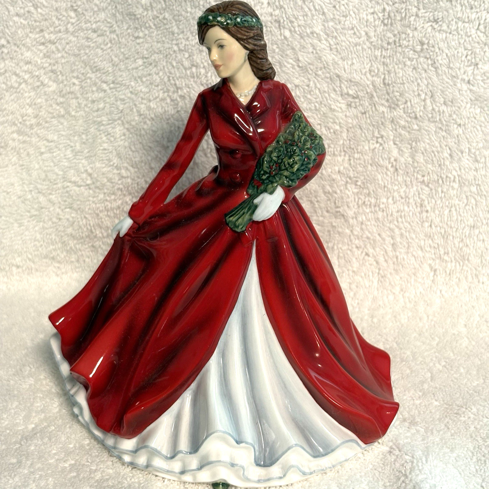 2012 Royal Doulton Ladies Songs Of Christmas Deck The Halls HN 5606 Bone China