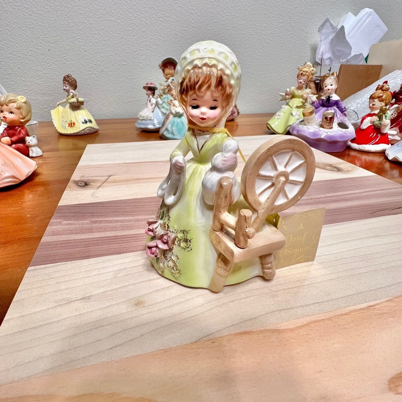 Josef Originals Rare COLONIAL DAYS SERIES, Girl in Green Spinning Wheel Figurine