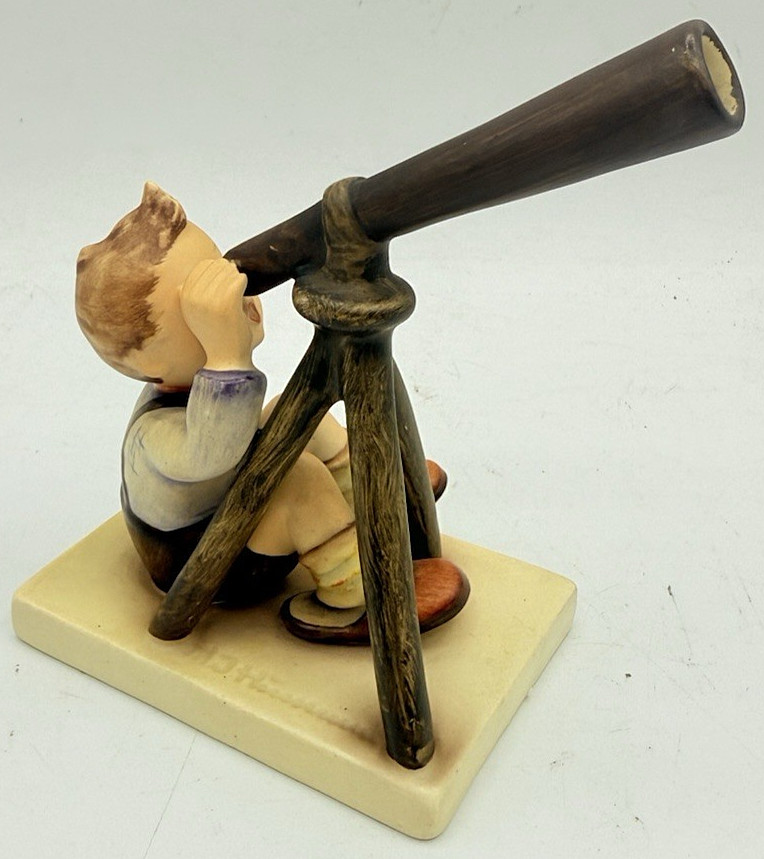 Vtg Hummel STAR GAZER #132 Porcelain Figurine Boy w/ Telescope TMK2 – 4.75″