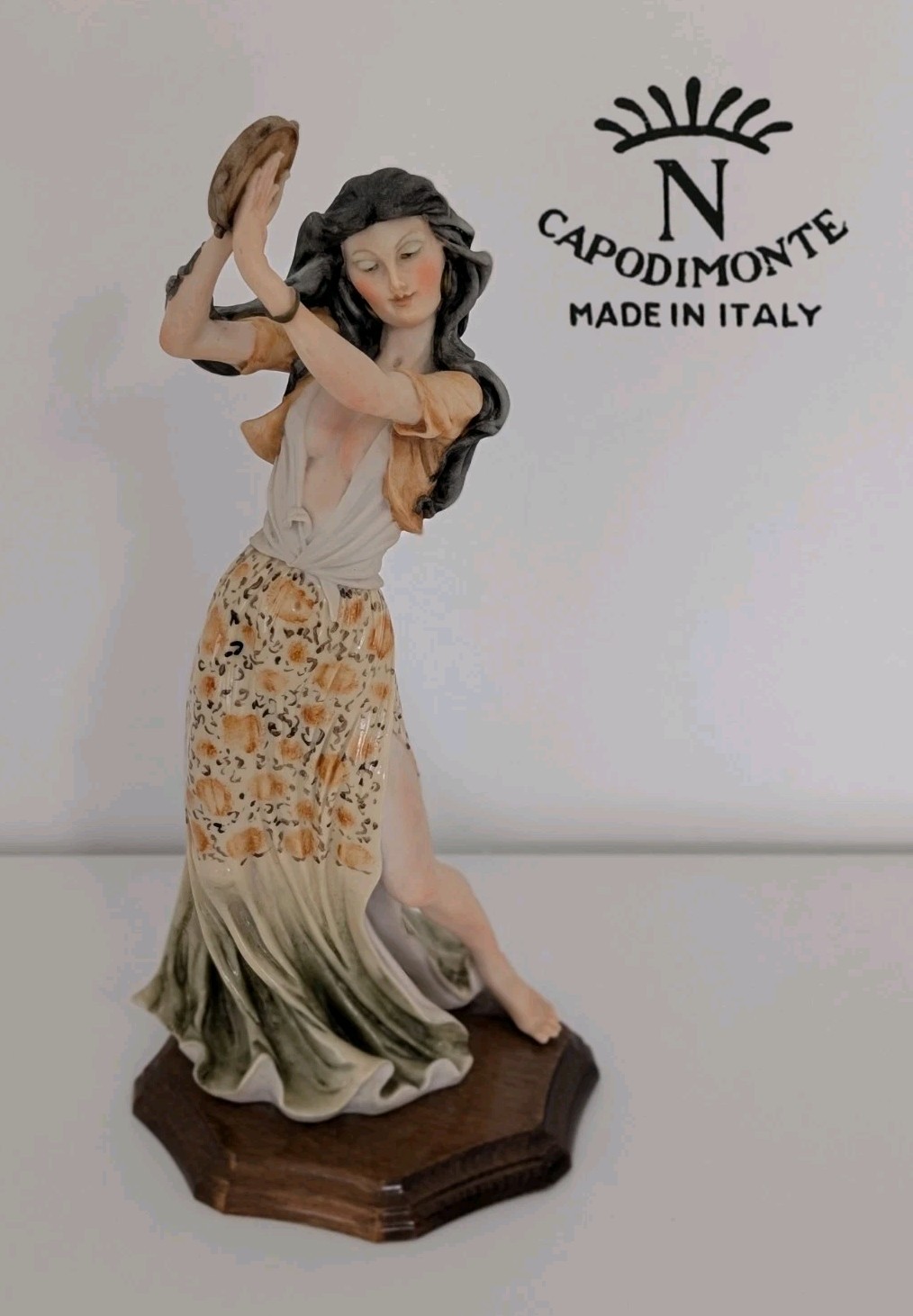 Giuseppe Armani Figurine Gypsy Dancer Statue Capodimonte Made in Italy