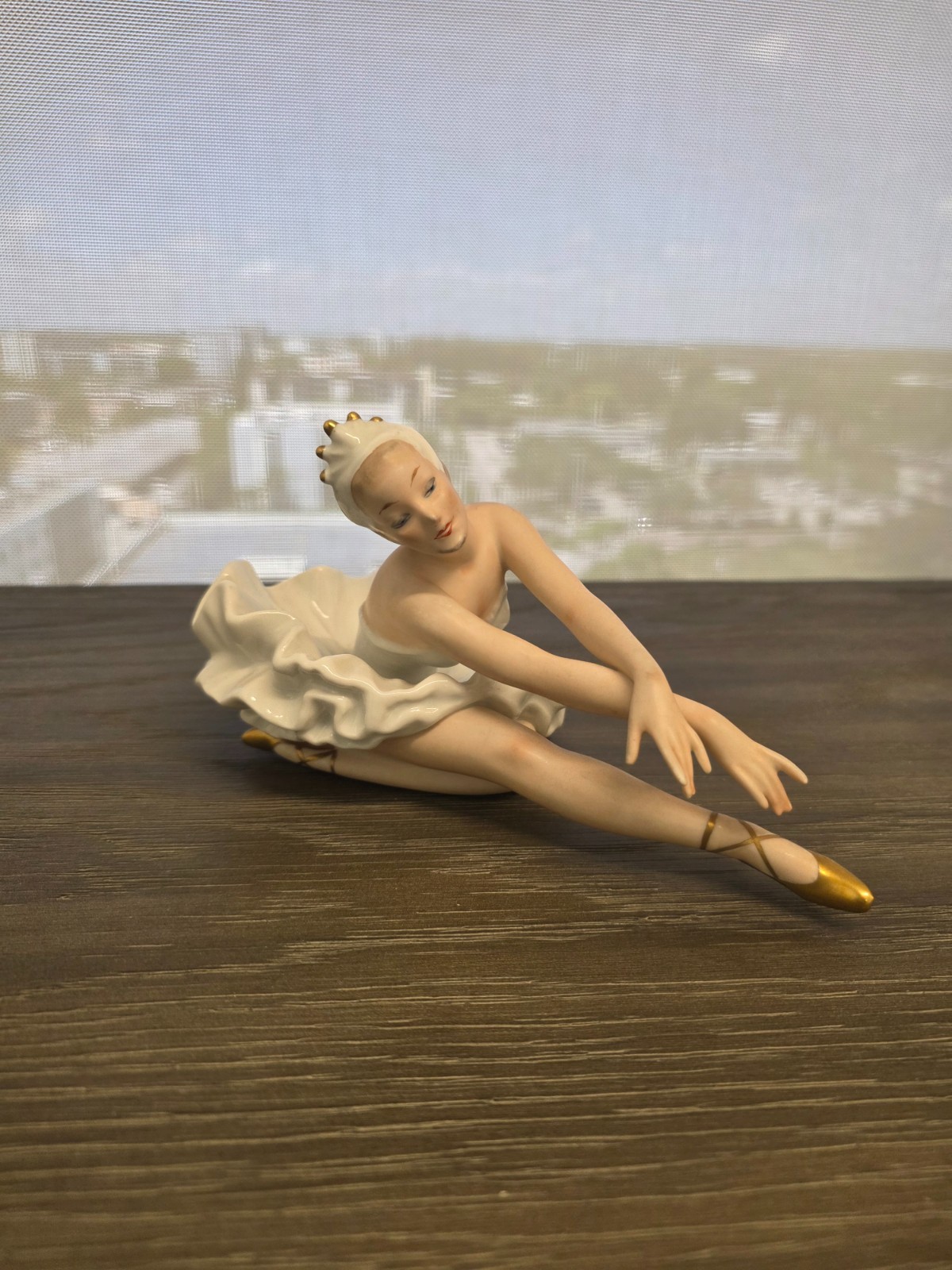 VTG Wallendorf 1764 Porcelain Ballerina Figurine 1690 Germany Ballet Dancer Swan