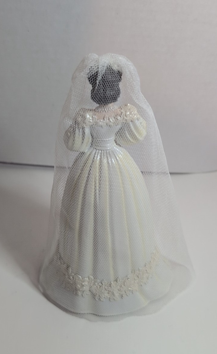 HAMILTON COLLECTION SCARLETT O’HARA WEDDING BELLE GONE WITH WIND FIGURINE 7″