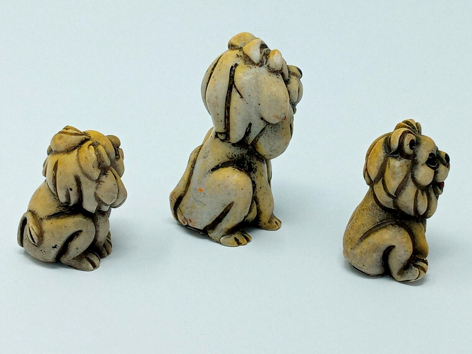 Set of Three Resin Lions Figurines made in Taiwan roc Vintage adult & cubs EUC