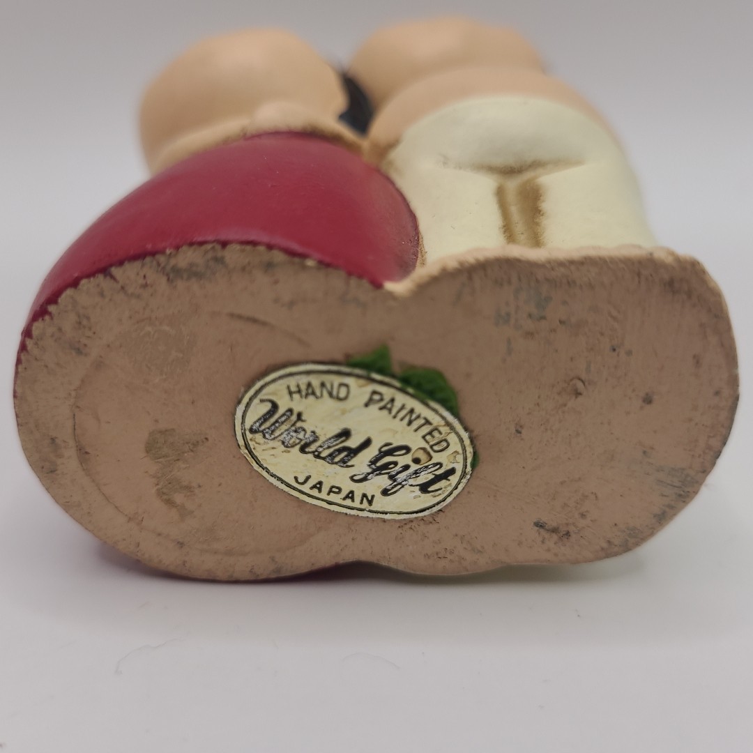 1964 NY World’s Fair Souvenir Hand Painted “It’a a Small World” Chalkware 4.5″