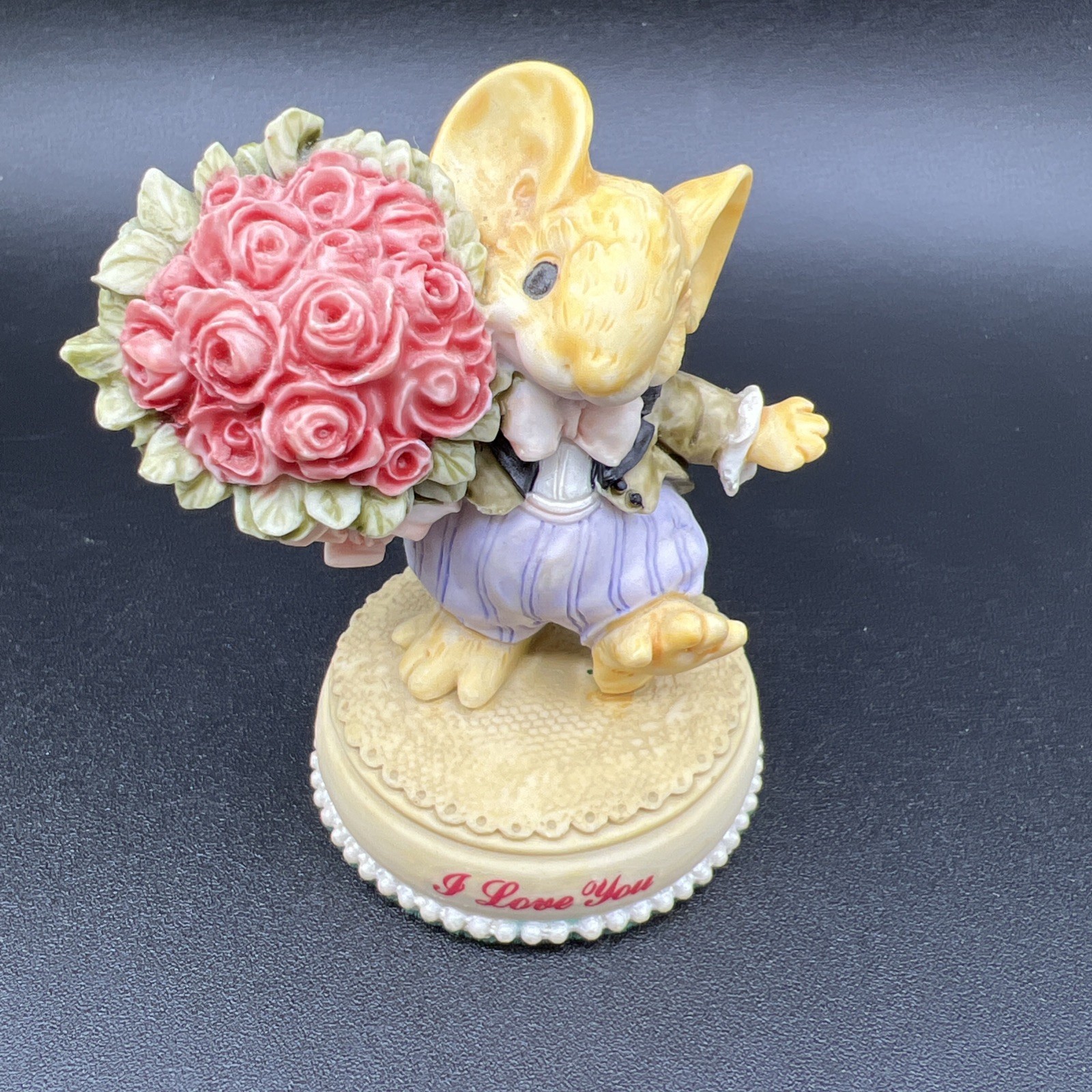 Vintage Little Cheesers “I Love You” Mouse Figurine # 05634