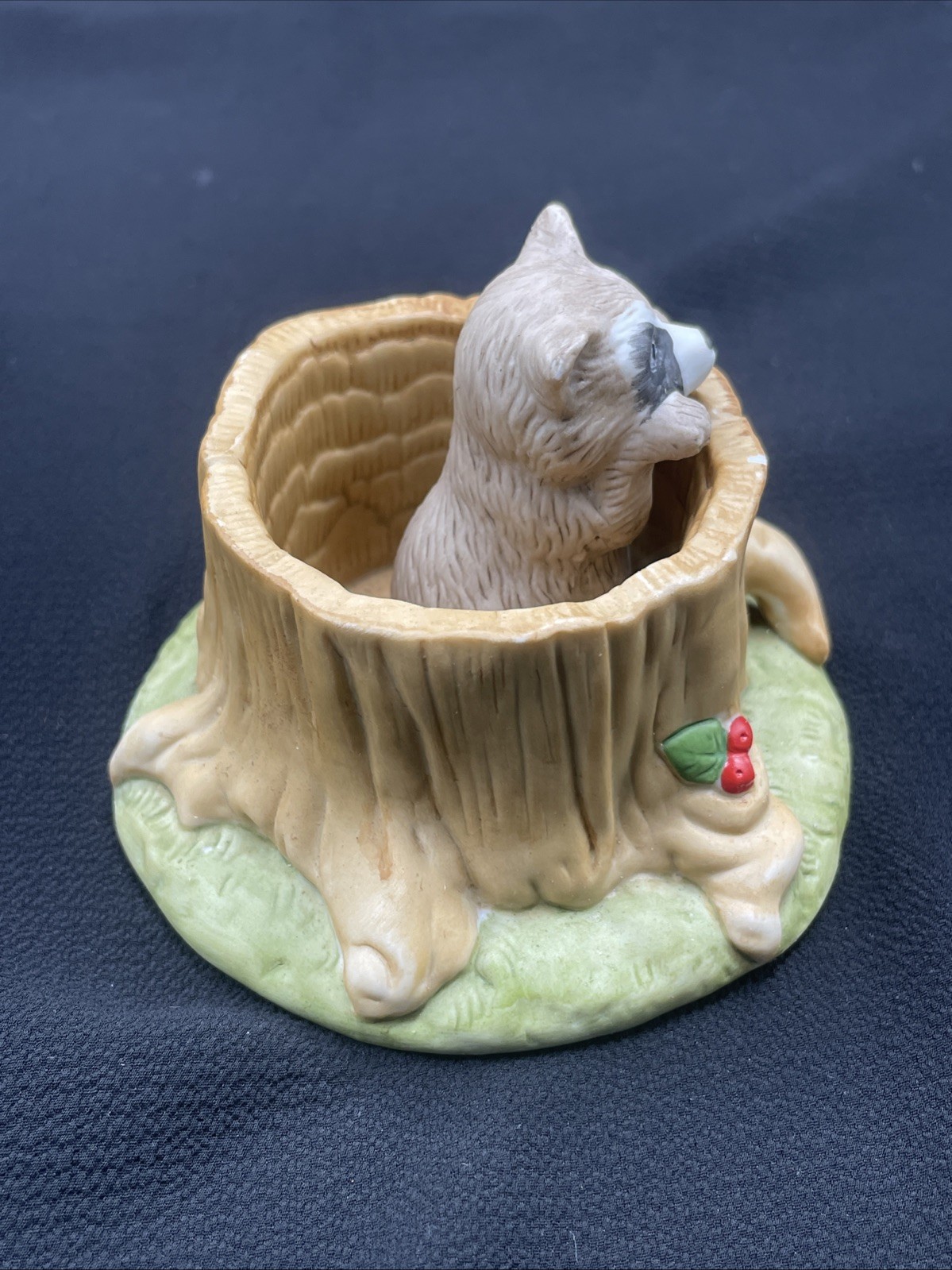 Woodland Surprises RACCOON Franklin Mint Jacqueline B. Smith 1984