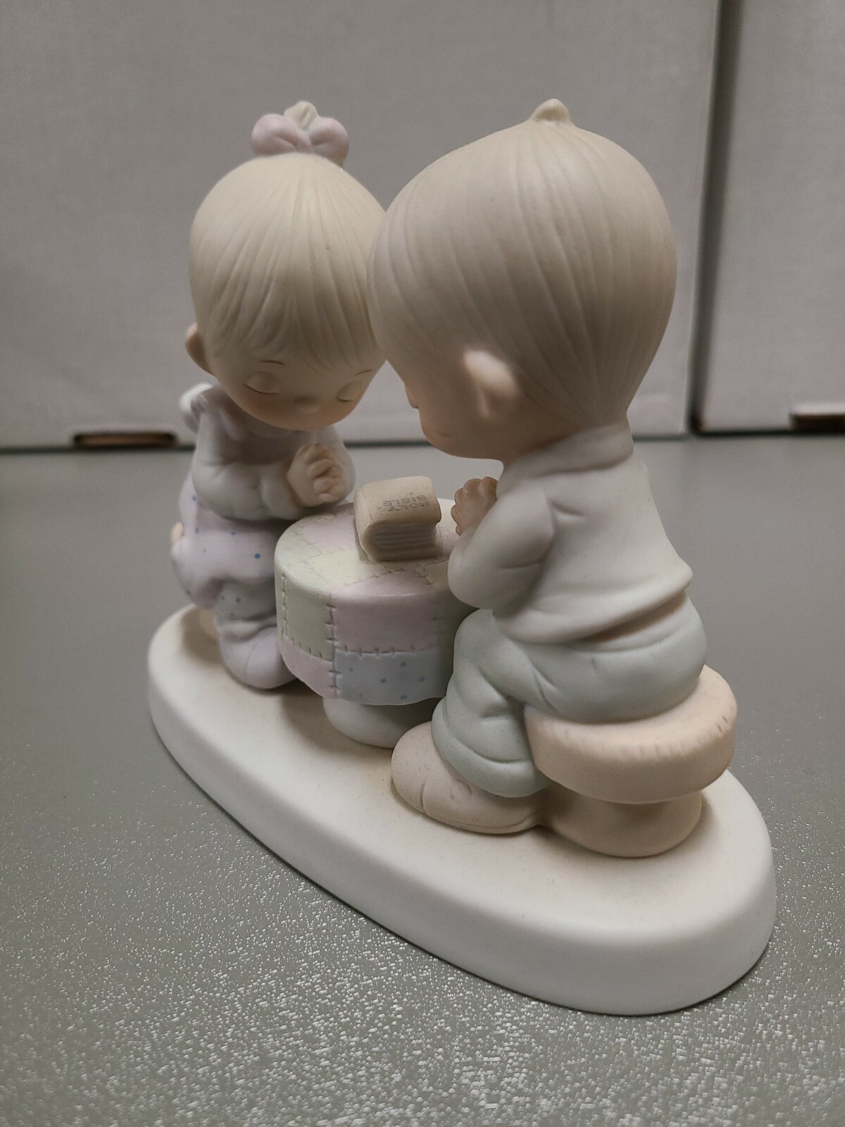 1980 Precious Moments Figurine Prayer Changes Things Holy Bible