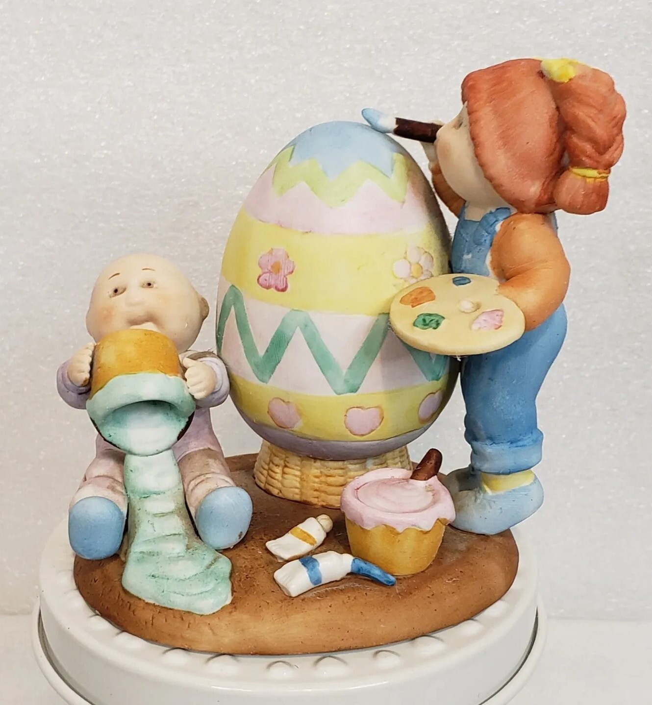 Vtg 1985 Cabbage Patch Kids Figurine Porcelain Easter Egg Xavier Roberts