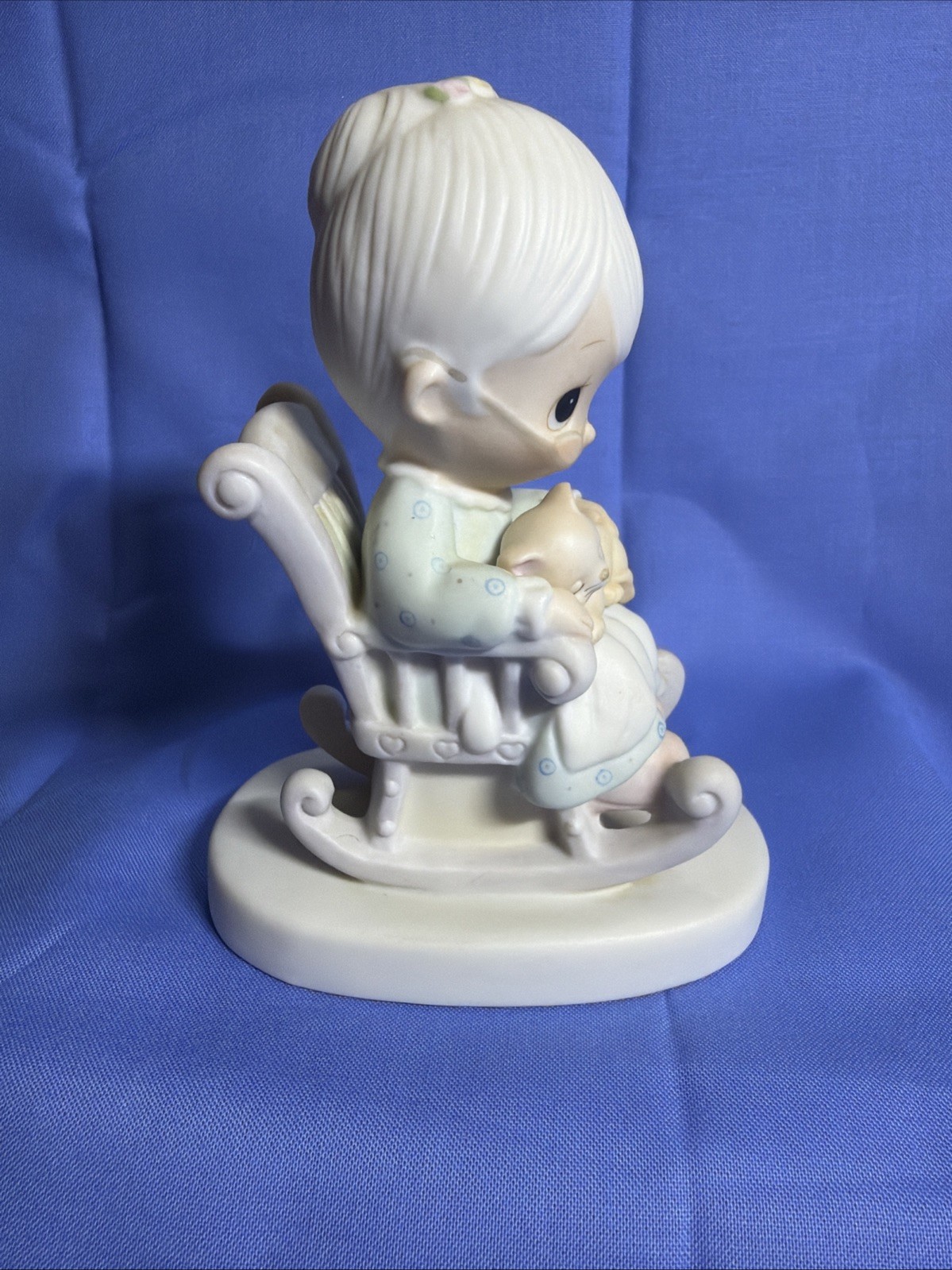 Precious Moments Porcelain Figurine 1979 The Purr-fect Grandma E-3109 No Box