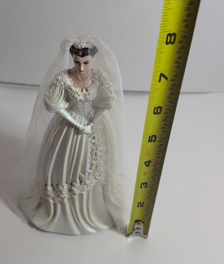 HAMILTON COLLECTION SCARLETT O’HARA WEDDING BELLE GONE WITH WIND FIGURINE 7″