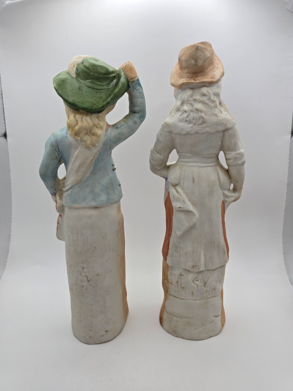 Vintage Porcelain Colonial Couple Figurines Pair Hand Painted Gold Accents 8″