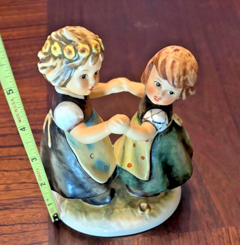 Vintage Goebel Hummel Figurine SPRING DANCE 353/0 TMK5 West Germany 5.75″ LNGC