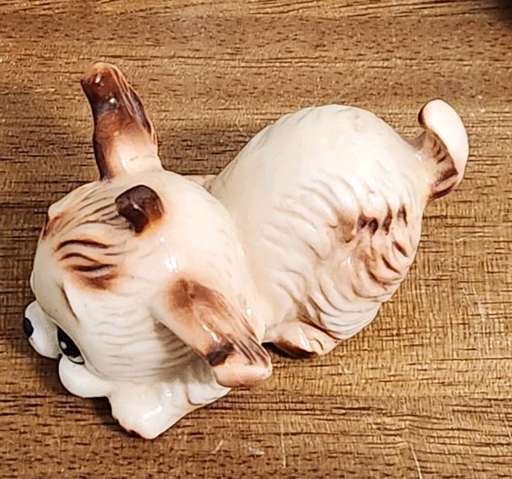 Kitchy Vintage Anthropomorphic Bone China Puppy Dog Carrying Slipper Set/2 VGUC