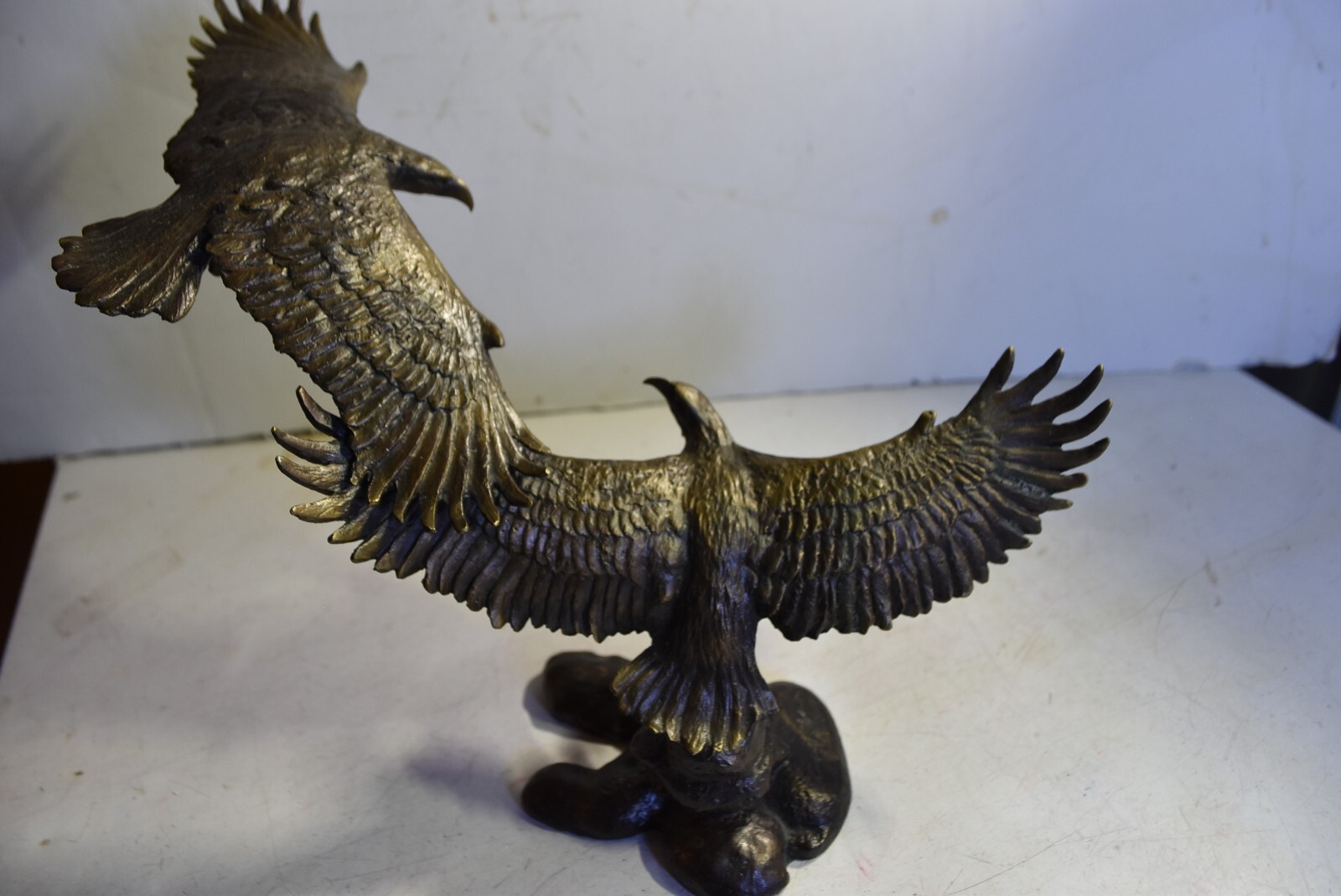 Guardians Of The Sky By Ronald Van Ruyekevelt 1990 FM 10″x8’x7″ Weight 2.55 LB.