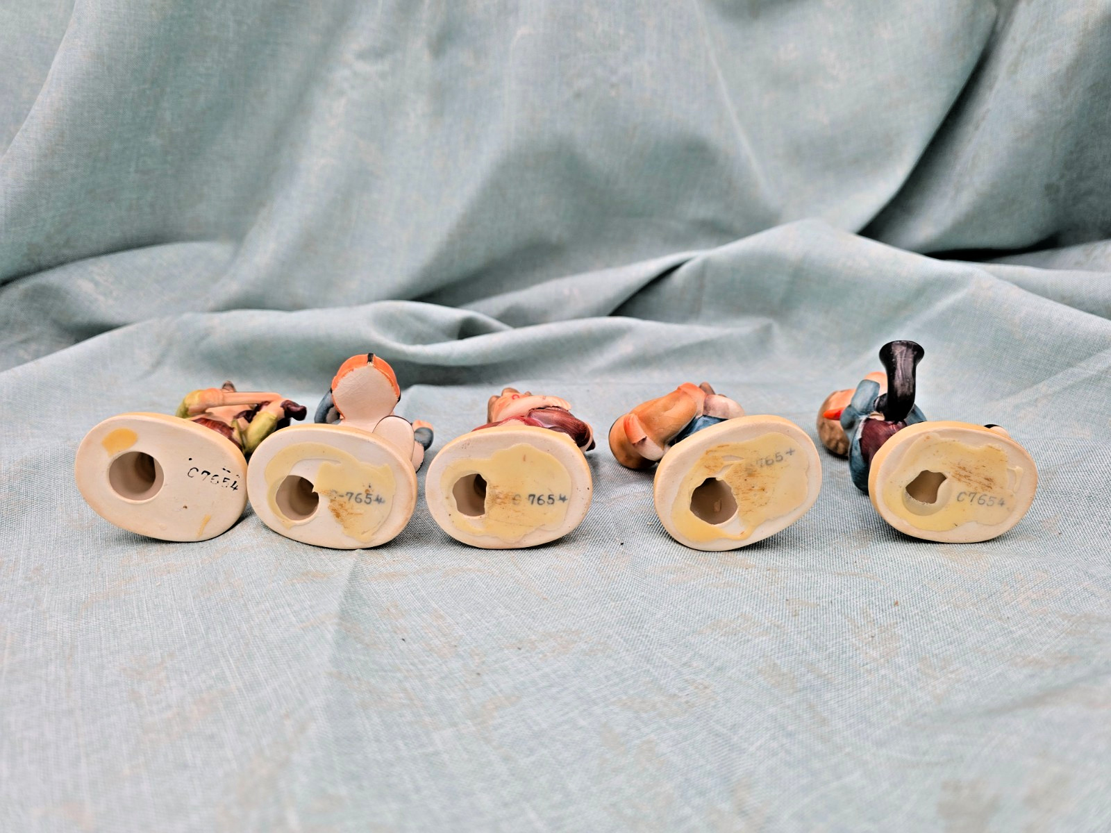 LOT OF 5 GOEBEL HUMMEL FIGURINES