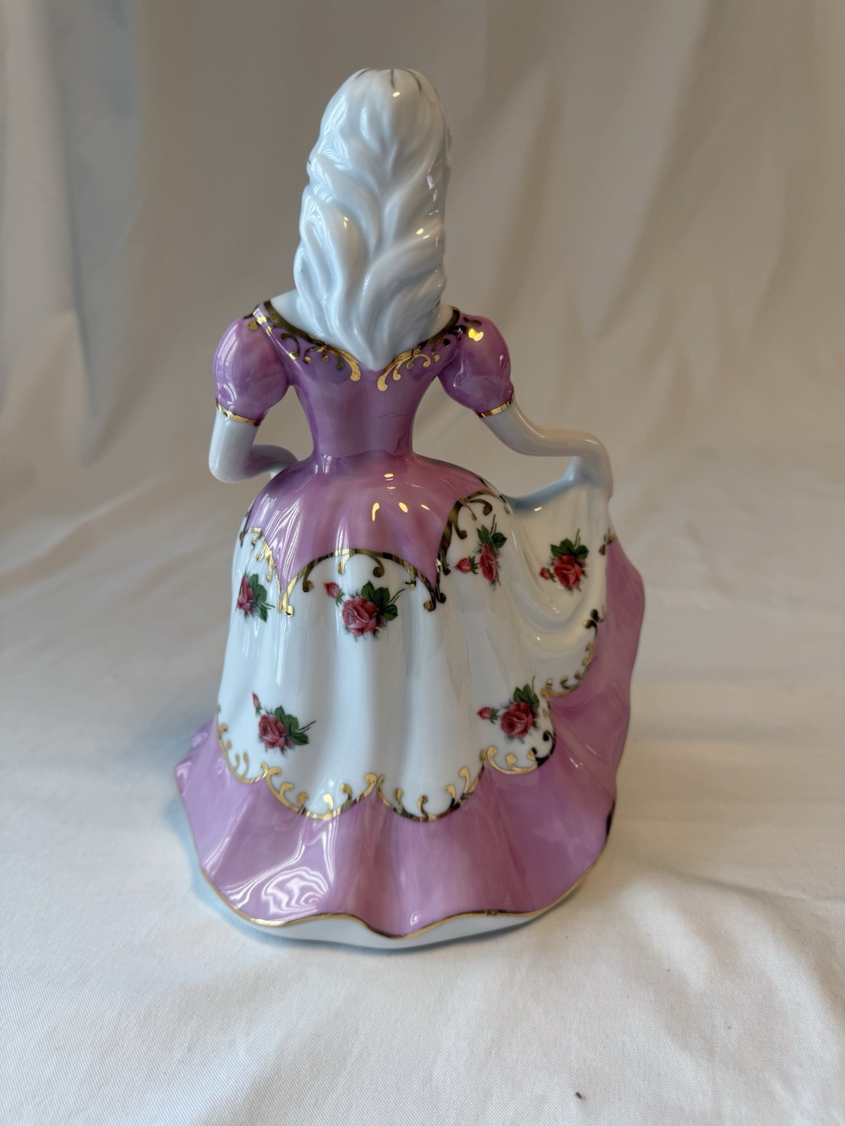 Porcelain Hand Painted Dancing Lady W/Gold Accent Musical Figurine 10 X 8. Video