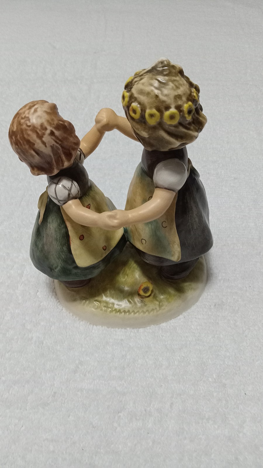 1963 Goebel Hummel “Spring Dance” Two Sisters Dancing Figurine W Germany #353/0