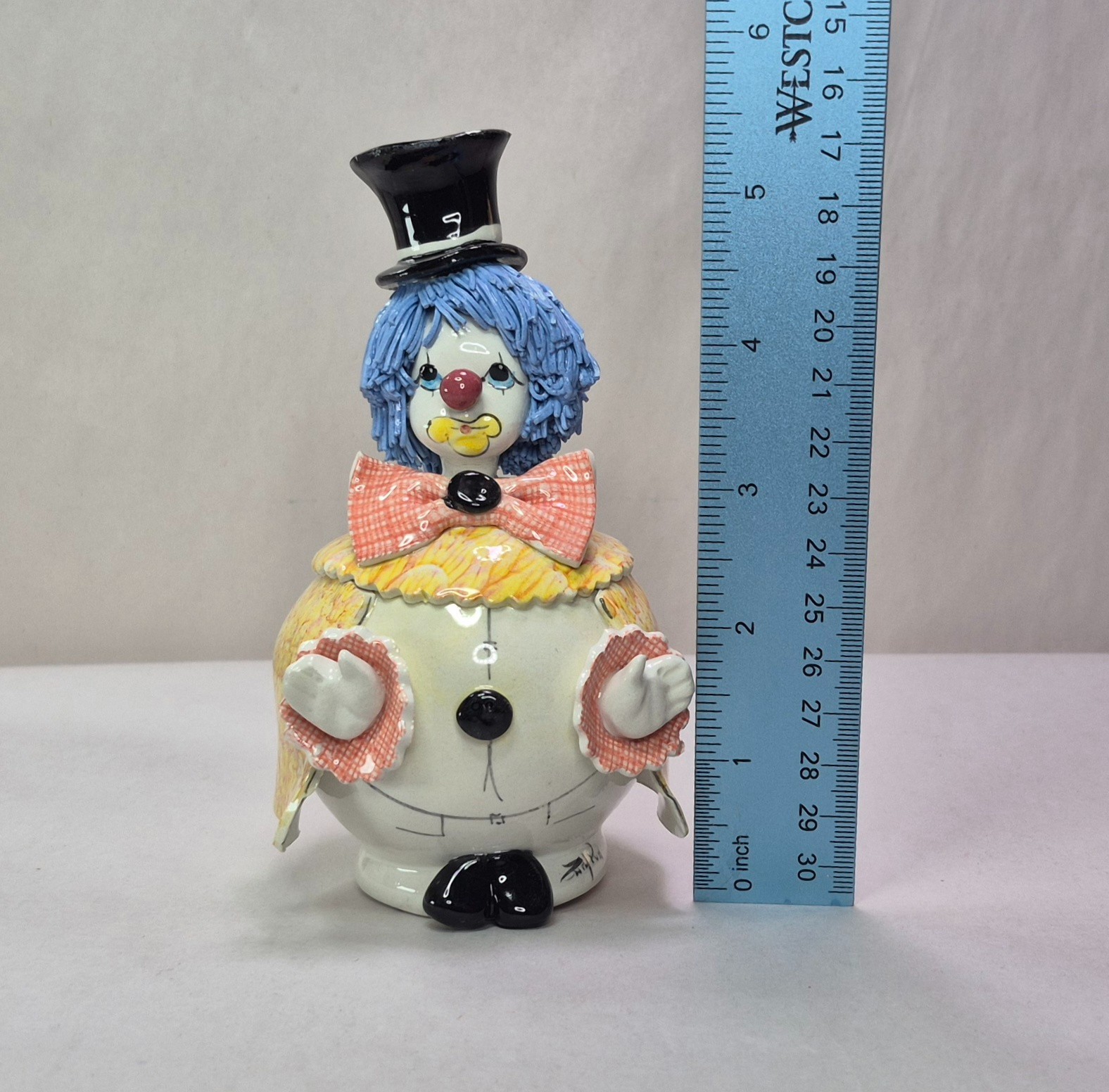 Italian Zampiva Clown Figurine Spaghetti Hair Button Bow Signed 5.5″ Tall in Box