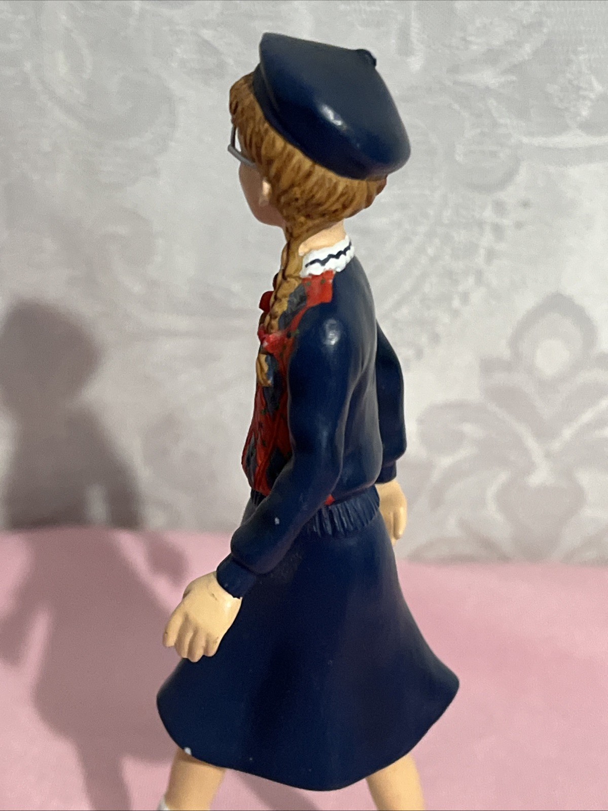 RARE VINTAGE 2002 American Girl PLEASANT COMPANY HALLMARK MOLLY MCINTIRE Figure