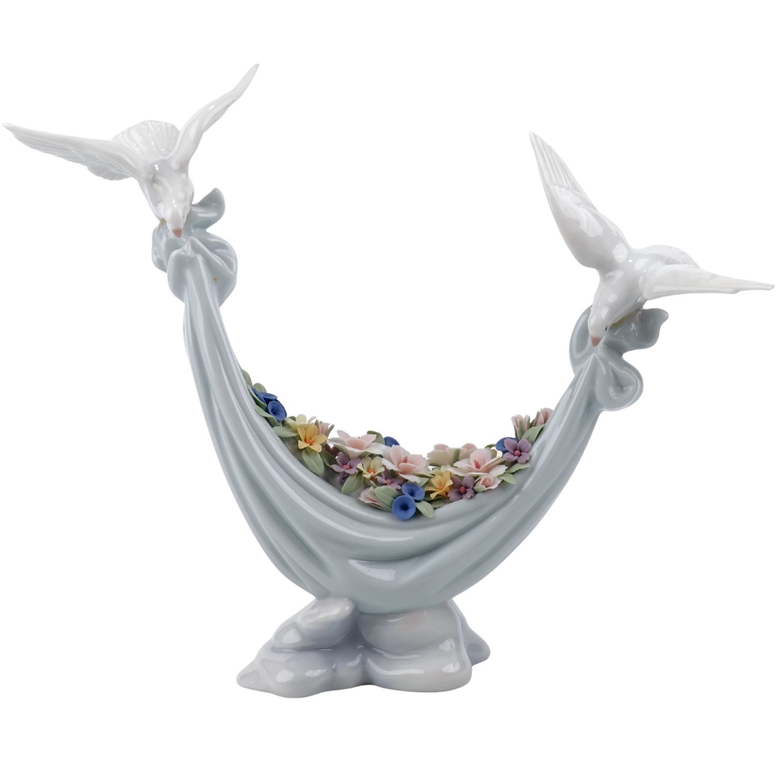 Lladro Figurine PETALS OF PEACE DOVES BIRDS WITH FLOWERS #6579