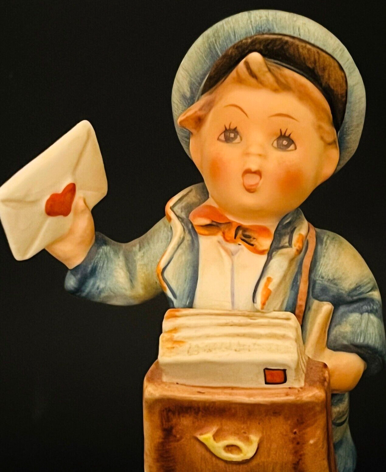 Vintage M.I. Hummel Figurine “Postman” -TMK-2, FB Circa 1950-1959 – Germany