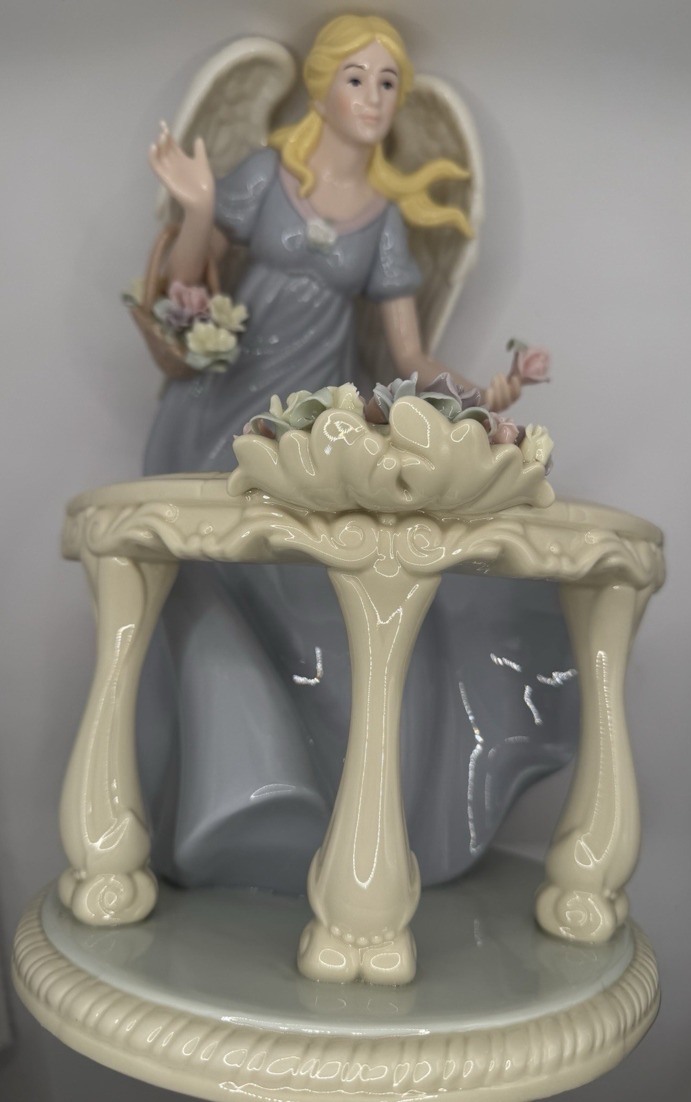 Members Mark Hand Painted Porcelain Angel Figurine 2005 Holiday Collection W/Box