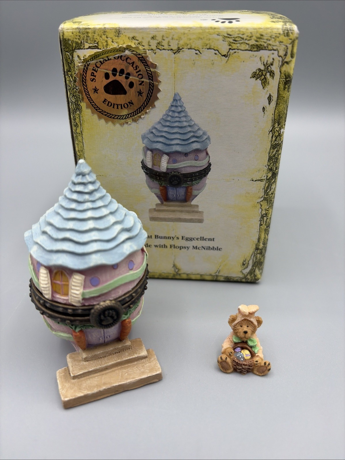 Boyd’s Bears Treasure Box Aunt Bunny’s Eggcellent Abode with Flopsy McNibble