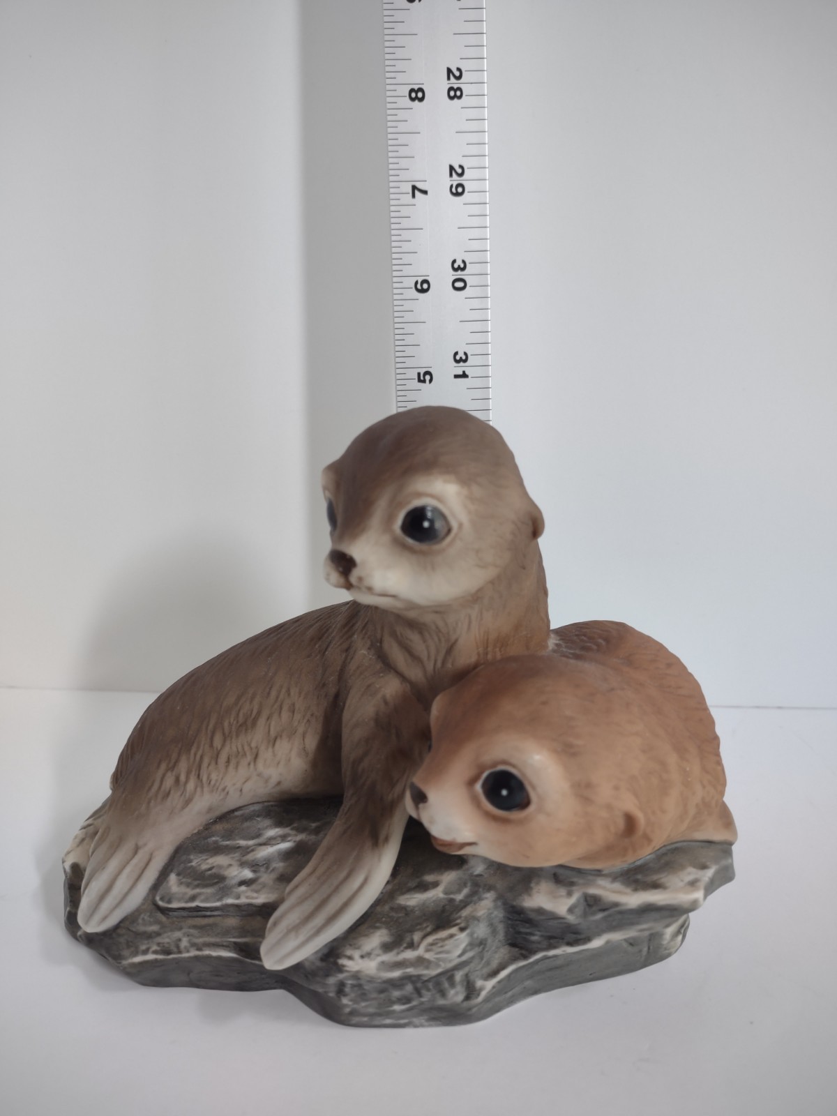 Vintage Porcelain Homco 2 Brown Baby Seals Figurine Masterpiece Collection 1981