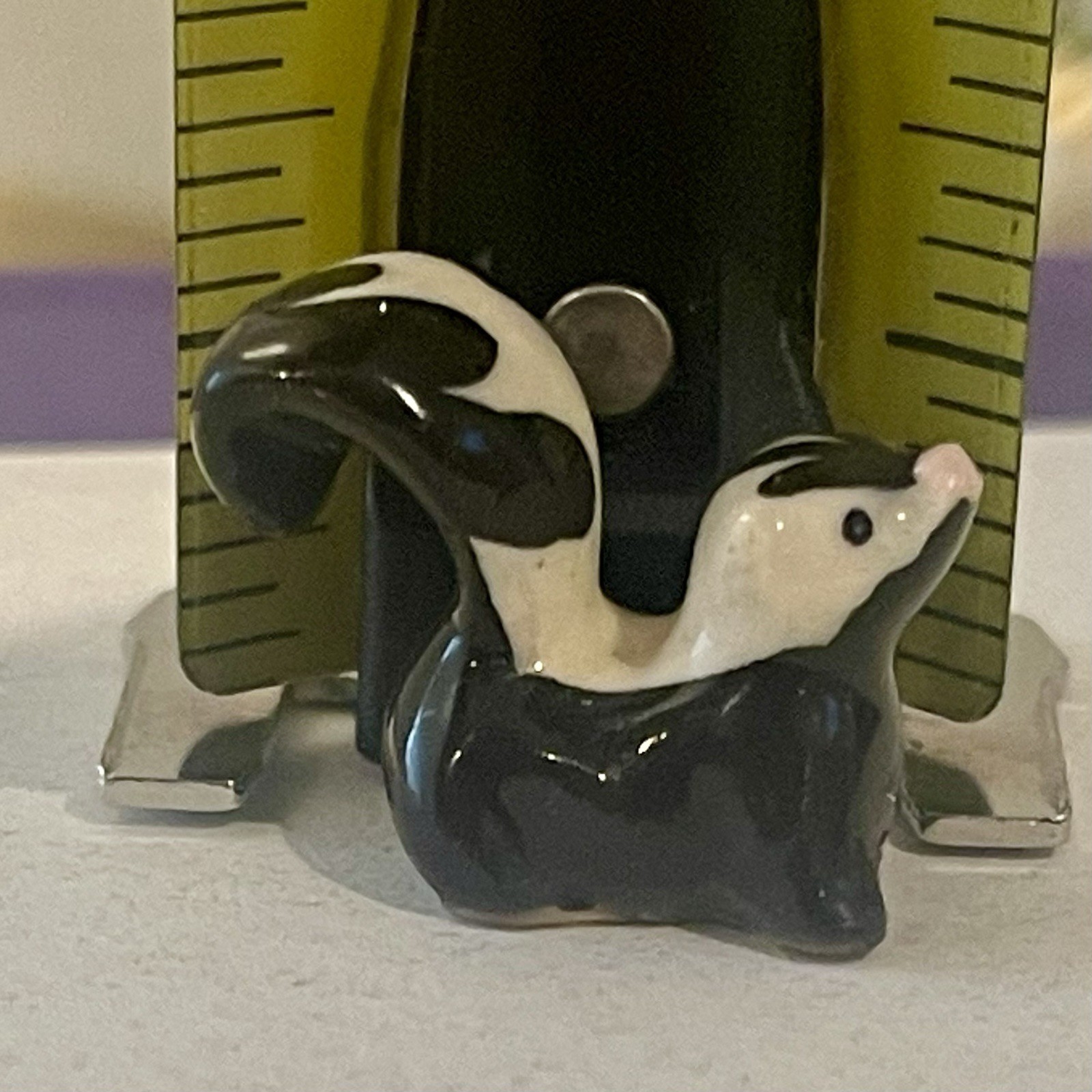 Vintage Hagen Renaker Baby Skunk Ceramic Miniature Figurine Black White Retired