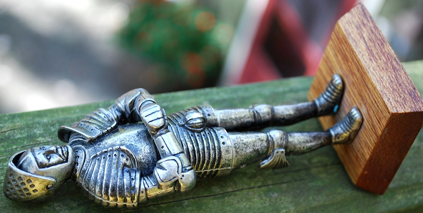 Vtg Heavy Cast Metal MEDIEVAL KNIGHT Figurine W Movable Visor DETAILED No Sword