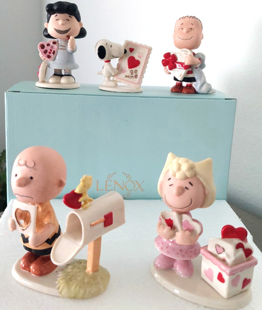 Lenox Peanuts Valentines Day 5 Pcs set Snoop, Charlie Brown, Linus & Sally New