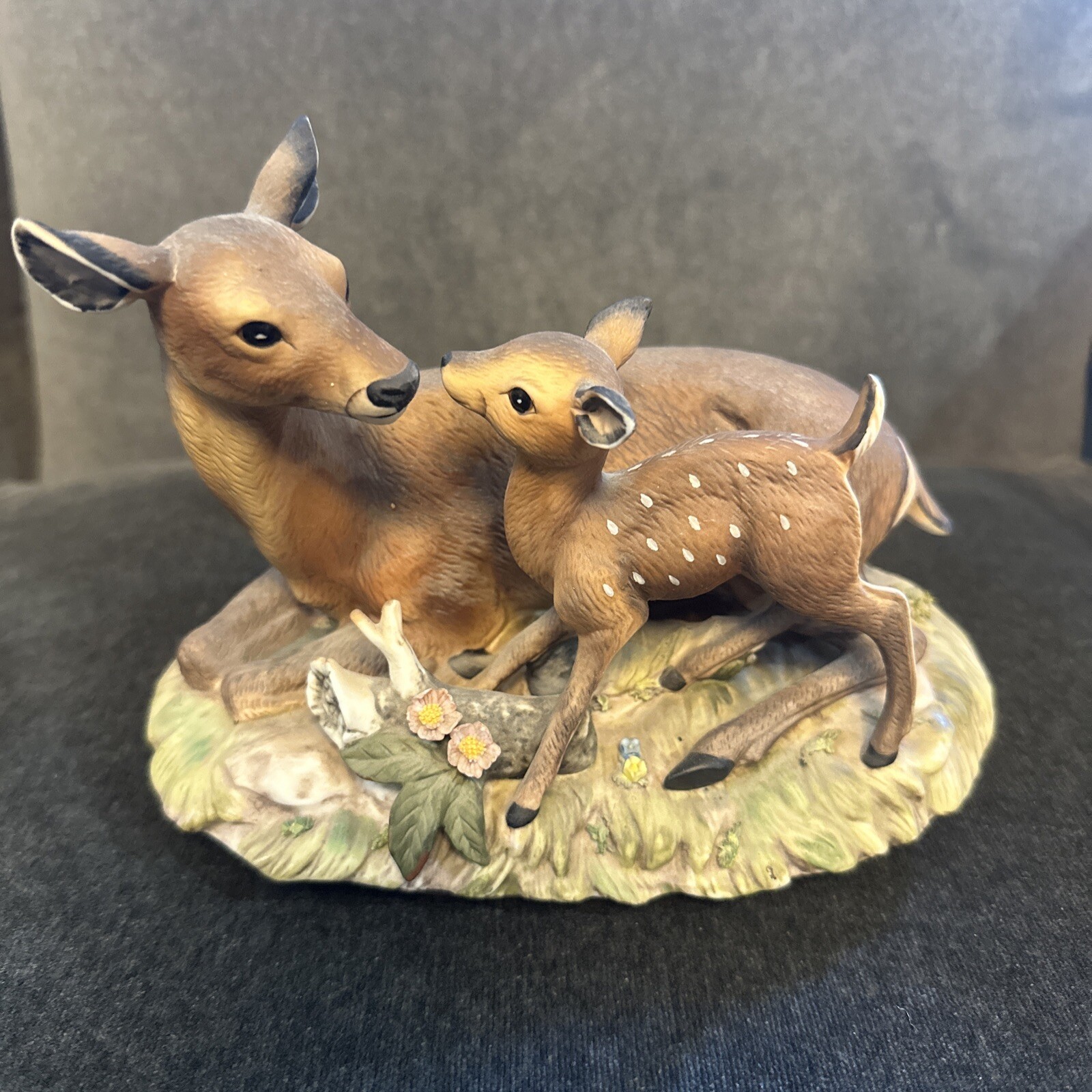 1979 Vintage Masterpiece Porcelain Doe and Fawn Deer Figurine
