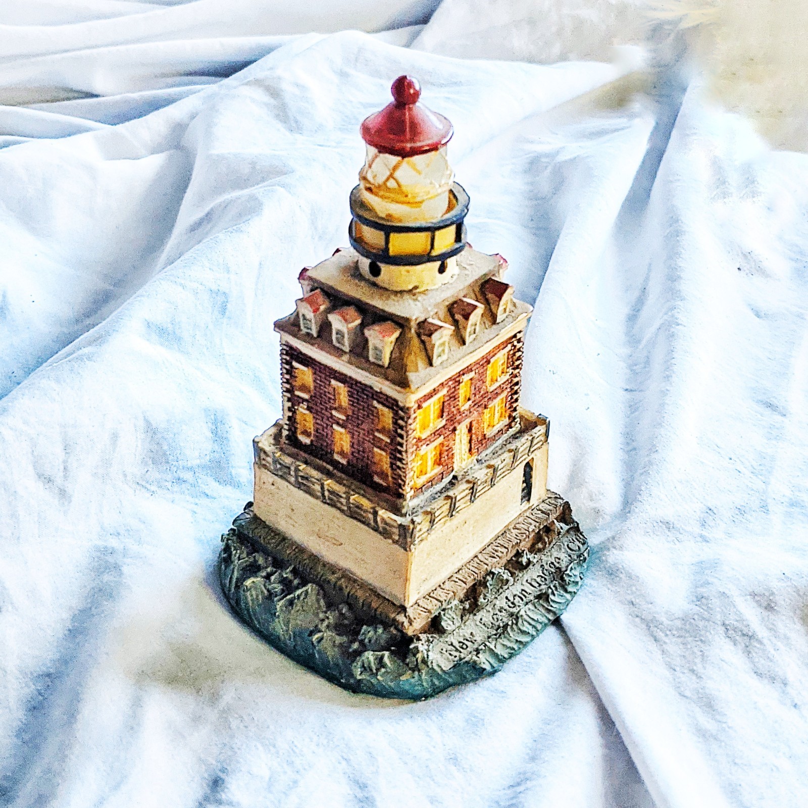 New London🗼Ledge Connecticut🌊Lighthouse 5”Resin Statuette Figurine🆓Statue📬VG