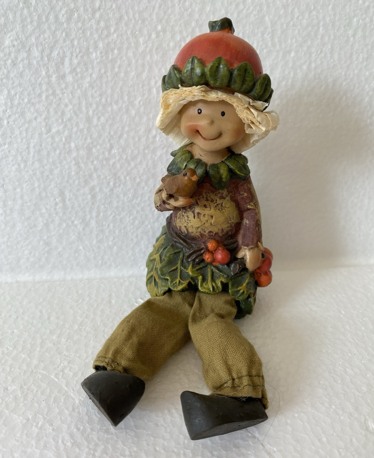 Scarecrow Figurine Pumpkin Hat Fabric Legs Resin/Fabric Matte 3D 6 in