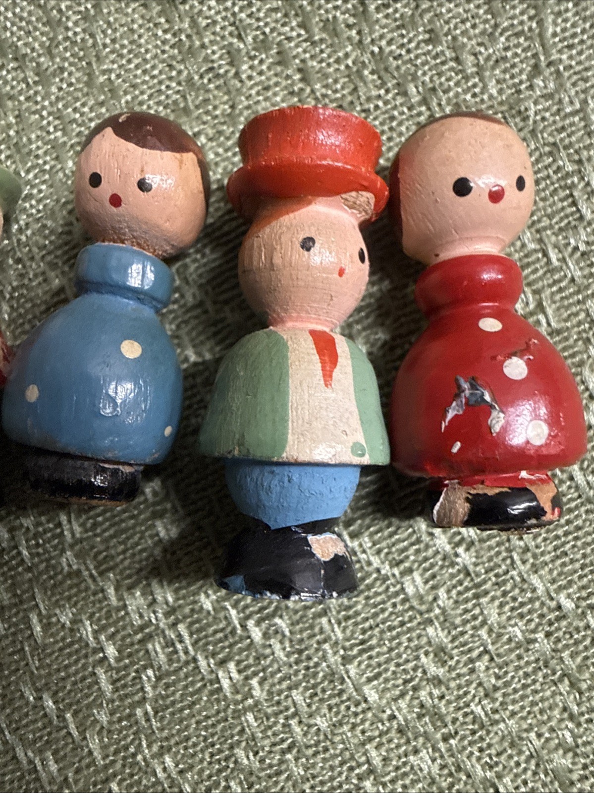 Vintage 1960s Erzgebirge Wooden Set Of 6 Mini 1”-1-1/4” Tiny Old Little People