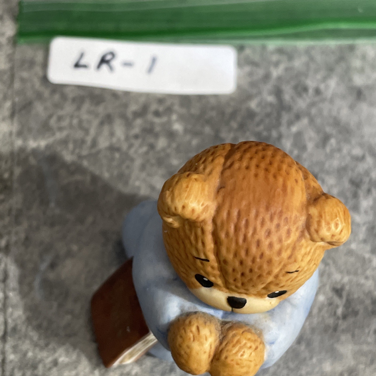 Lucy & Me Enesco Lucy Rigg Bear Praying Holy Bible Teddy Bear Figurine LR-1