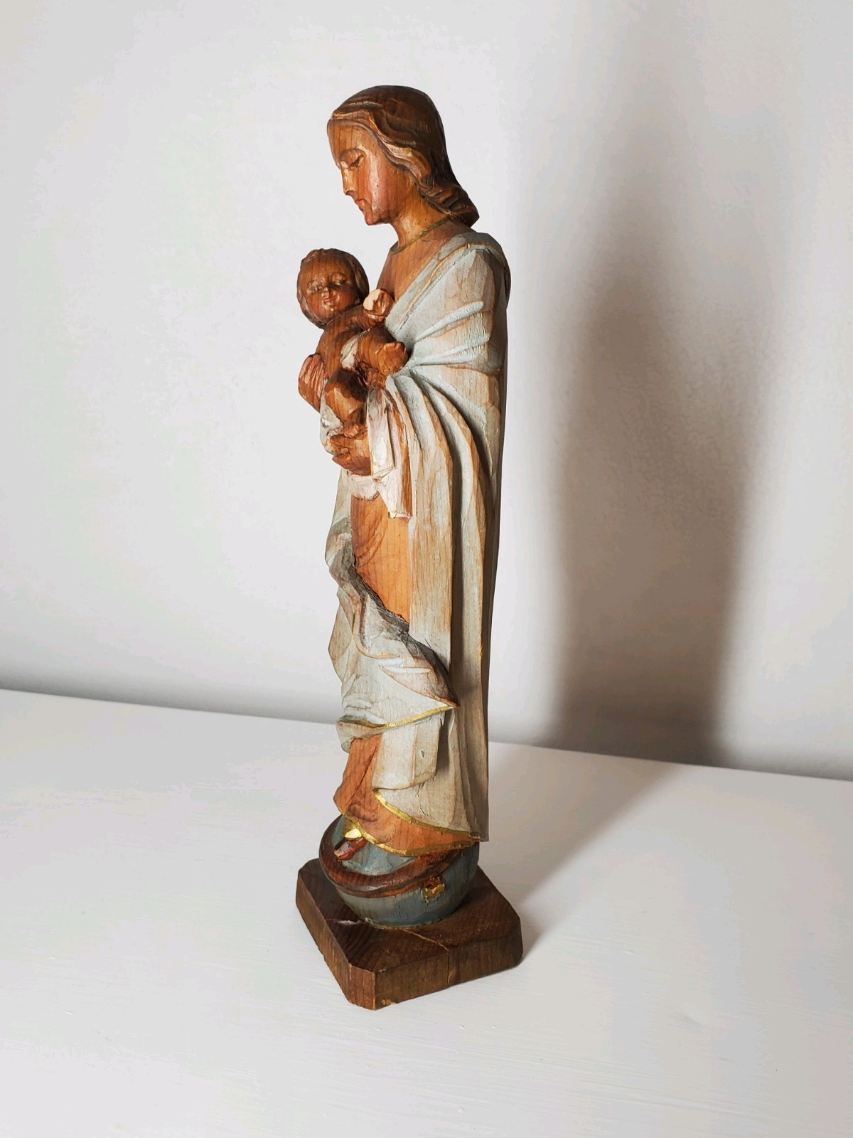 Vtg ANRI ? Hand Carved Wood Virgin Mary Mother Madonna Jesus Statue 8″ OLD RARE