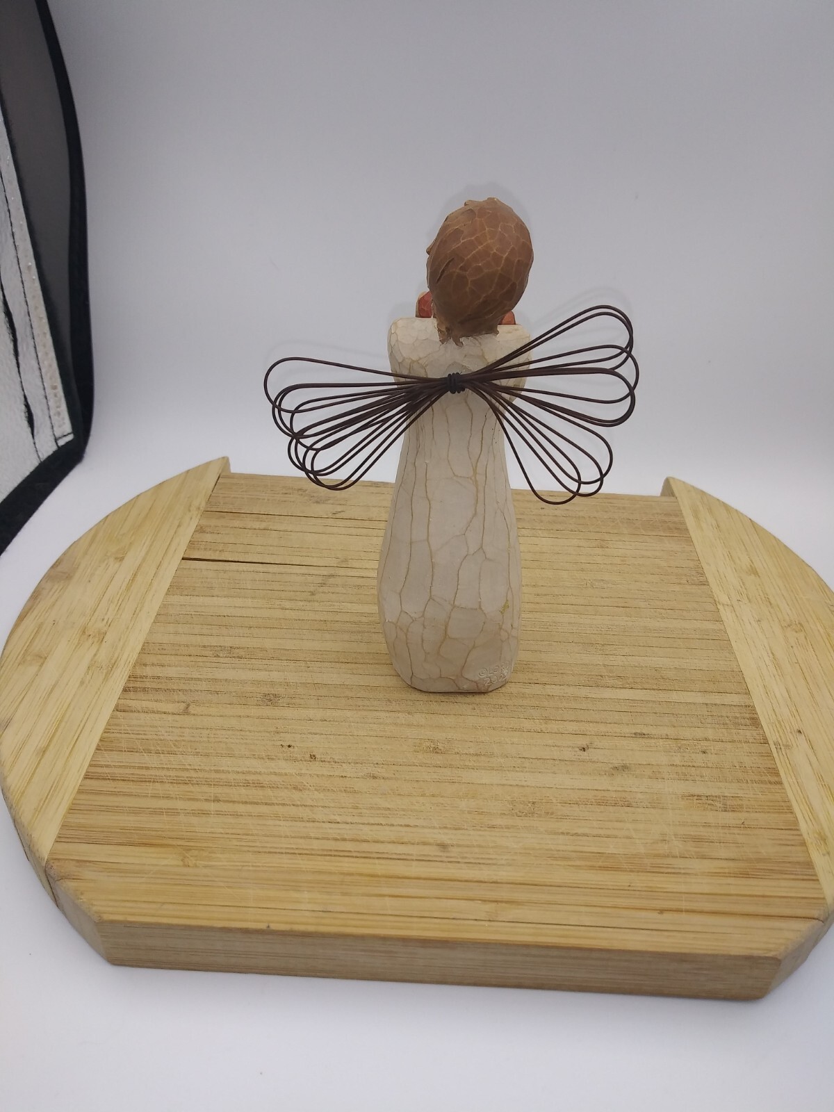Willow Tree Good Health 2003 Susan Lordi Figurine Holding Apples by Demdaco.