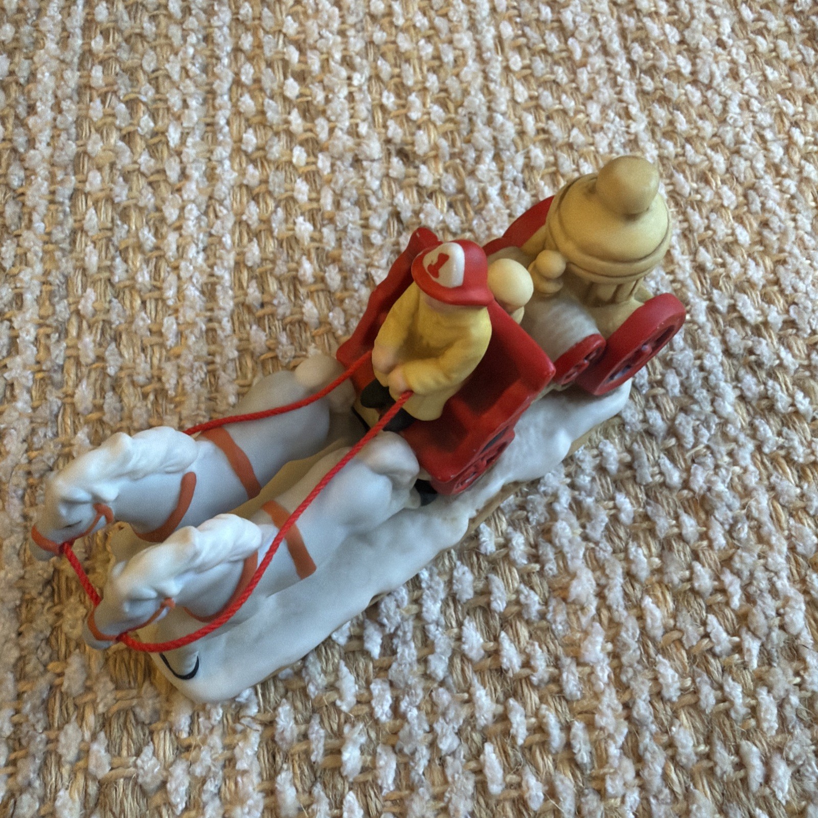 Lefton Colonial Village Christmas Firewagon Horses 1987 Figurine