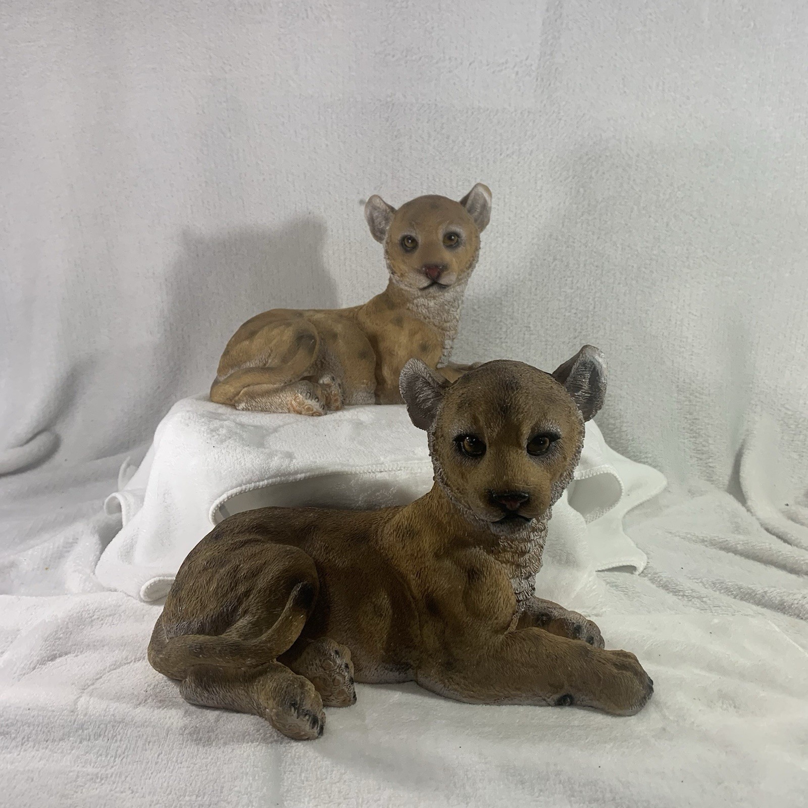 Vintage Set Of 2 Leopard Cubs Ceramic Sculpture Figurine Medium Size 10.5in Long