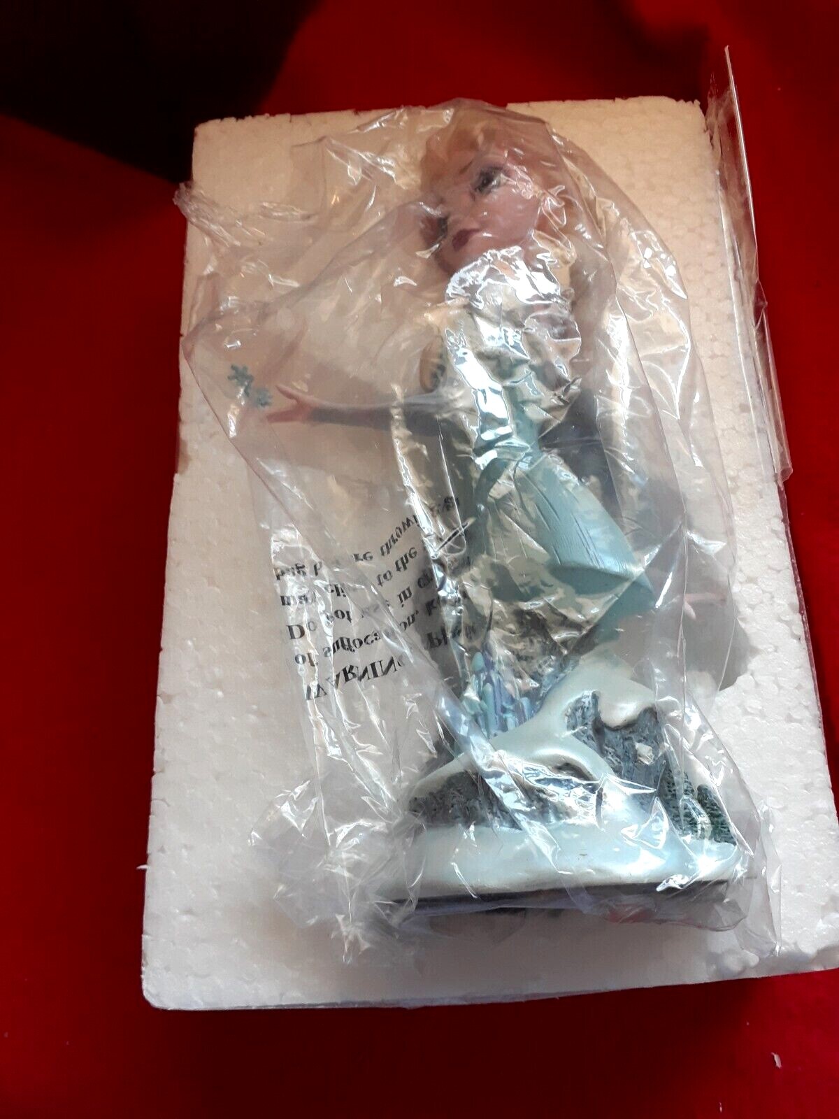 Disney Showcase Collection Grand Jester Studios Frozen Elsa Figurine 4042562
