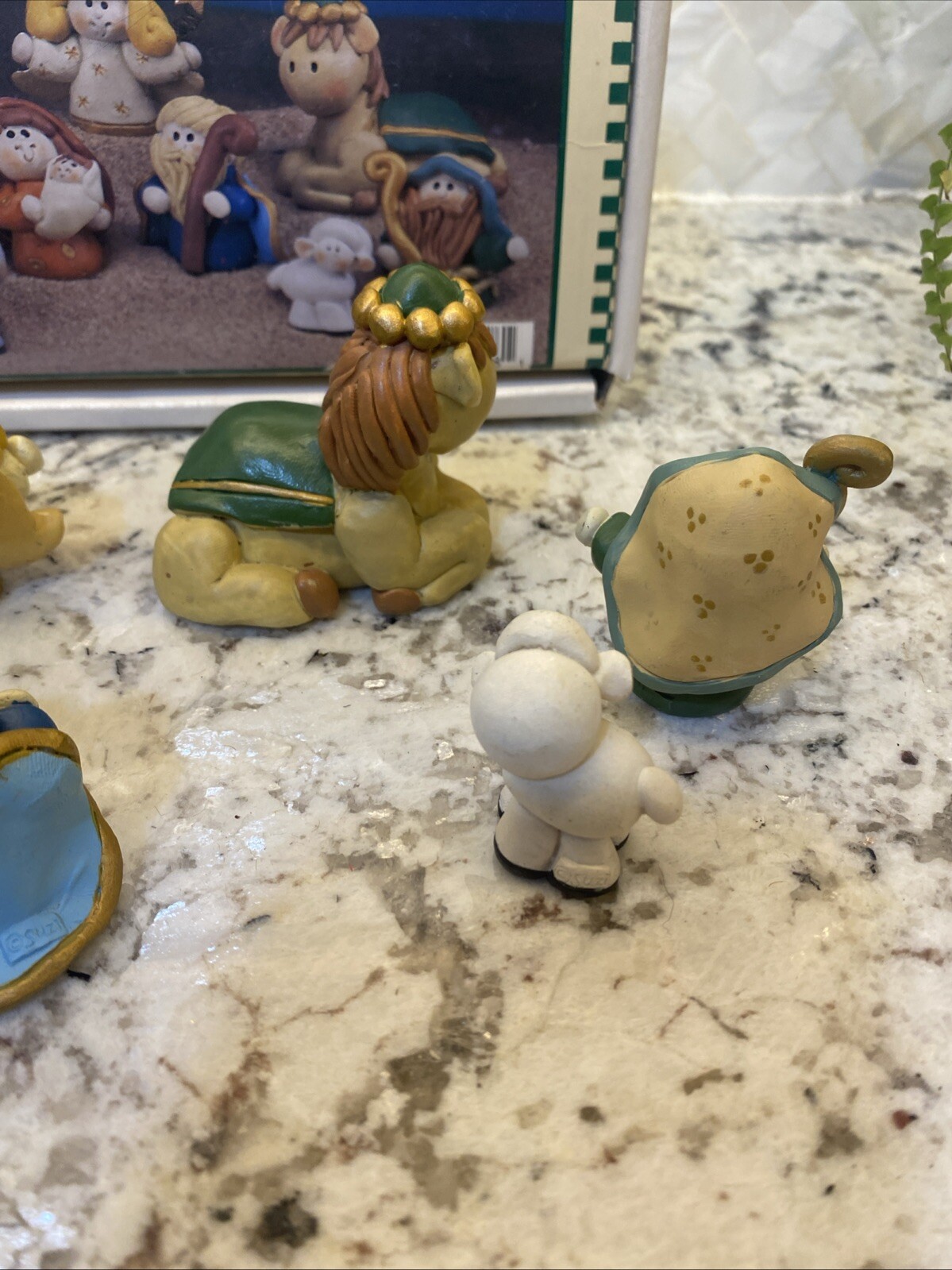 Little Blessings 10 Pc. Nativity Set Resin Jesus Mary Joseph Christmas READ MORE