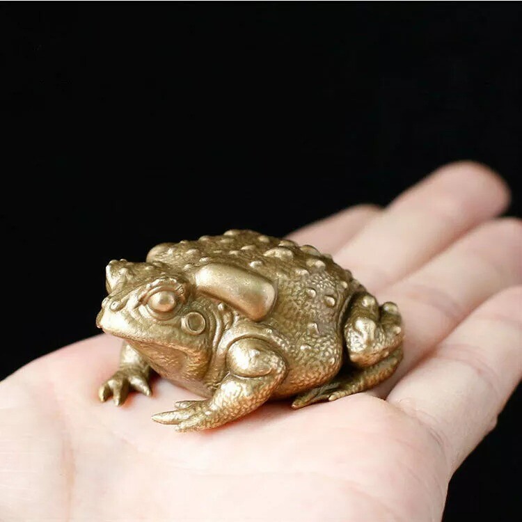 New Bronze Sculpture of Solid Brass Toad Small Ornament Toy