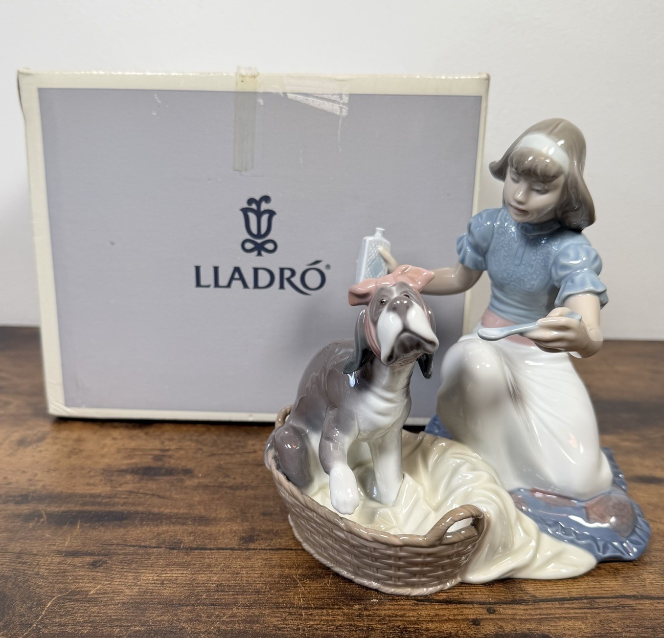 Vintage Lladro Take Your Medicine #5921 Retired Girl With Dog Spoon Mint w/ Box