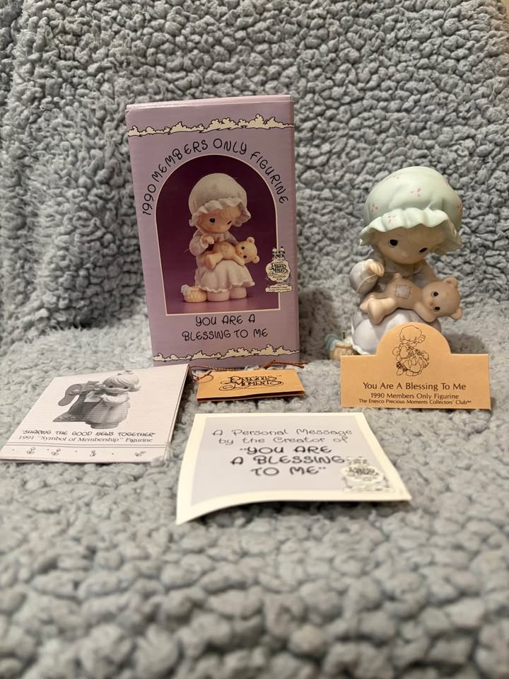 Precious Moments Club Member “You Are A Blessing To Me” Figurine #PM902