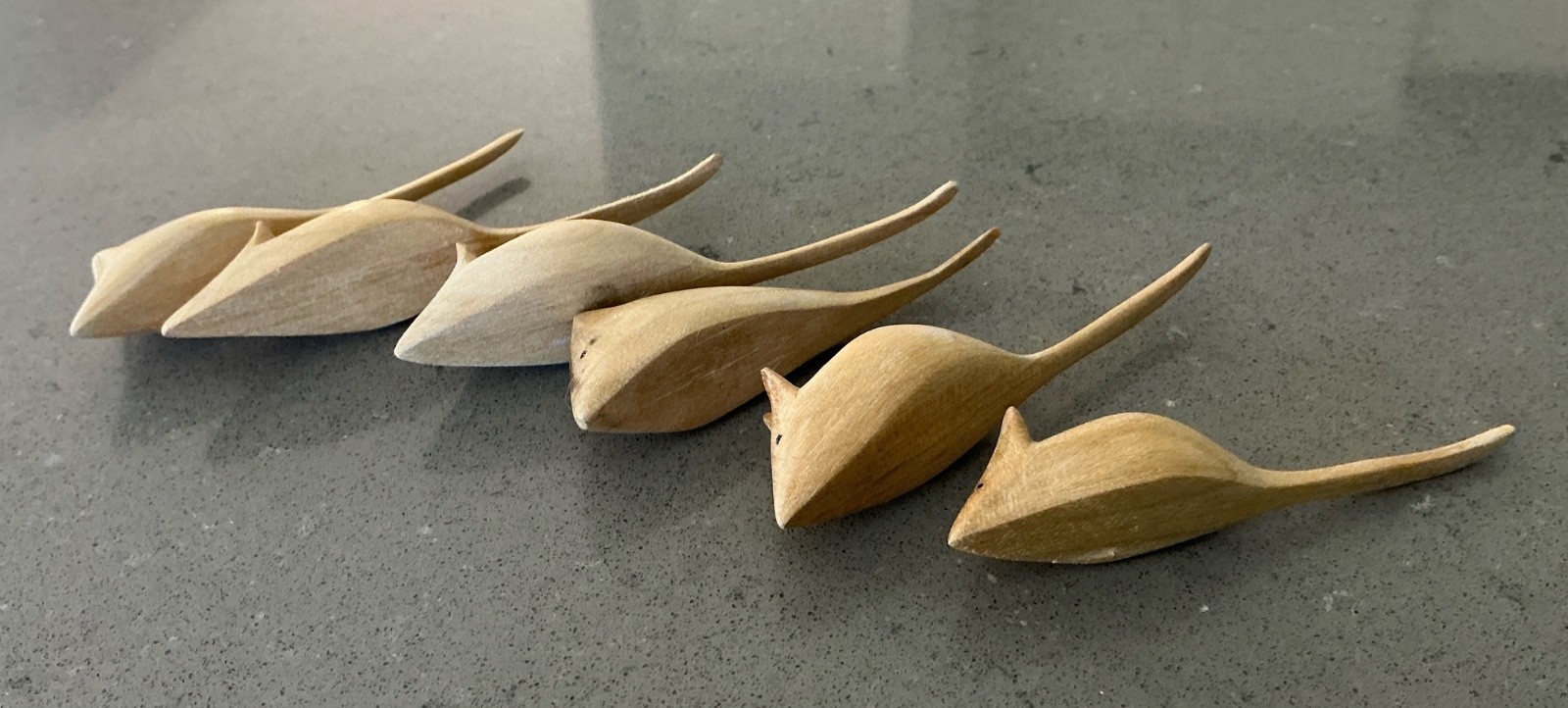 Hand Carved Mice Wood Small Vintage 3 1/2″ Set of six (6)