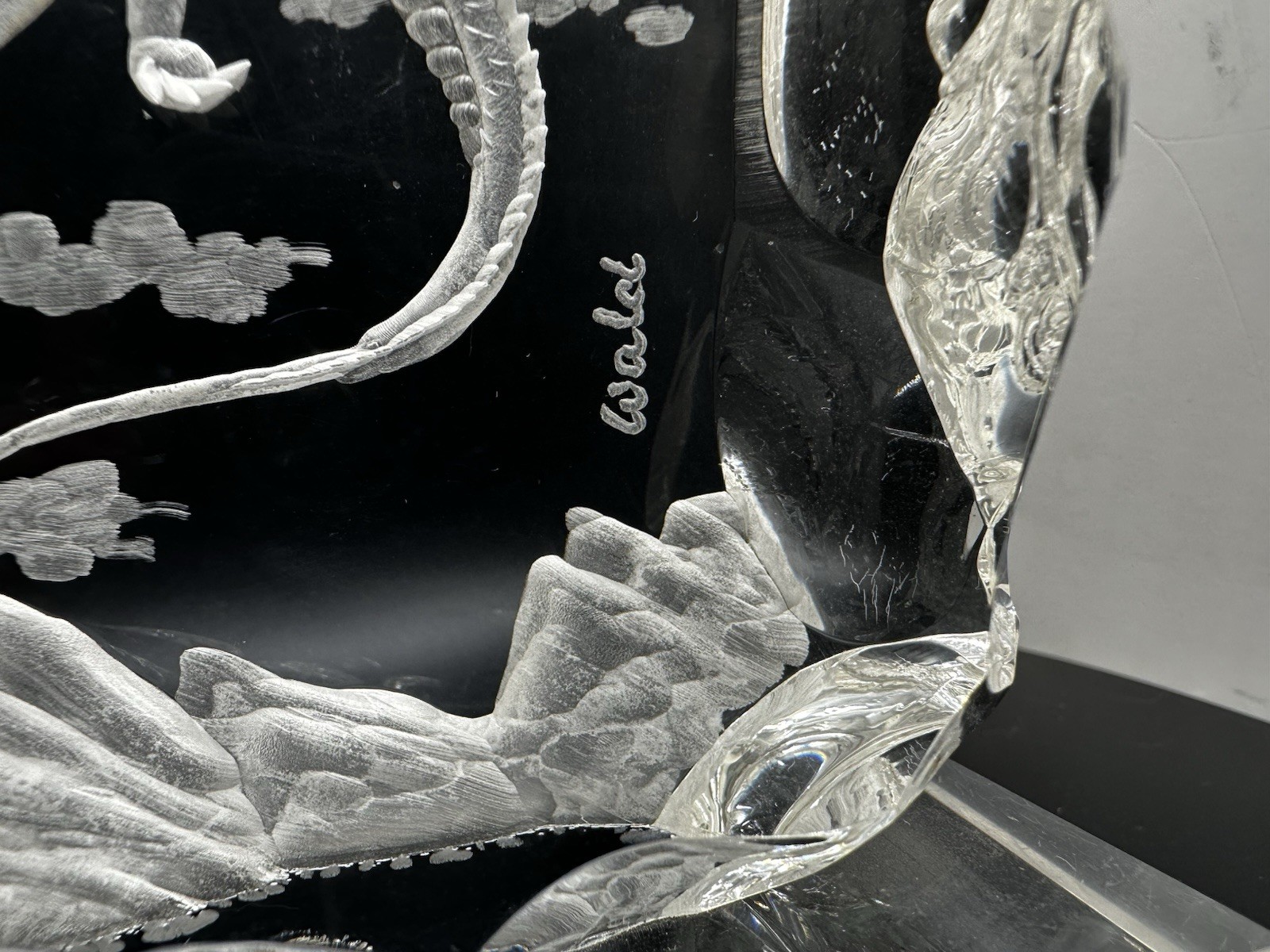 Vintage Wald 80’s Hand Carved Reverse Etched Dragon In Flight Lucite Sculpture